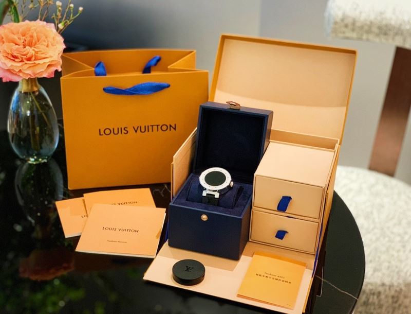 LOUIS VUITTON Watches